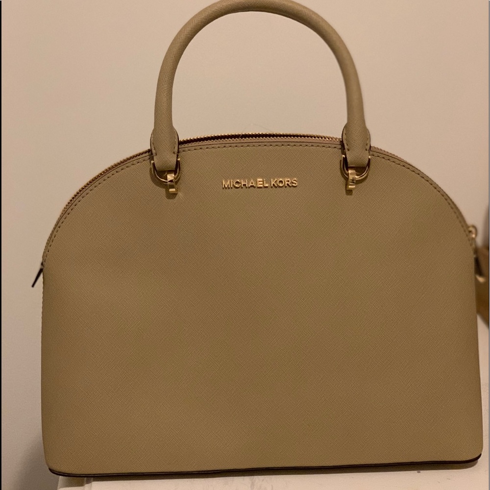 BRAND NEW Michael Kors purse